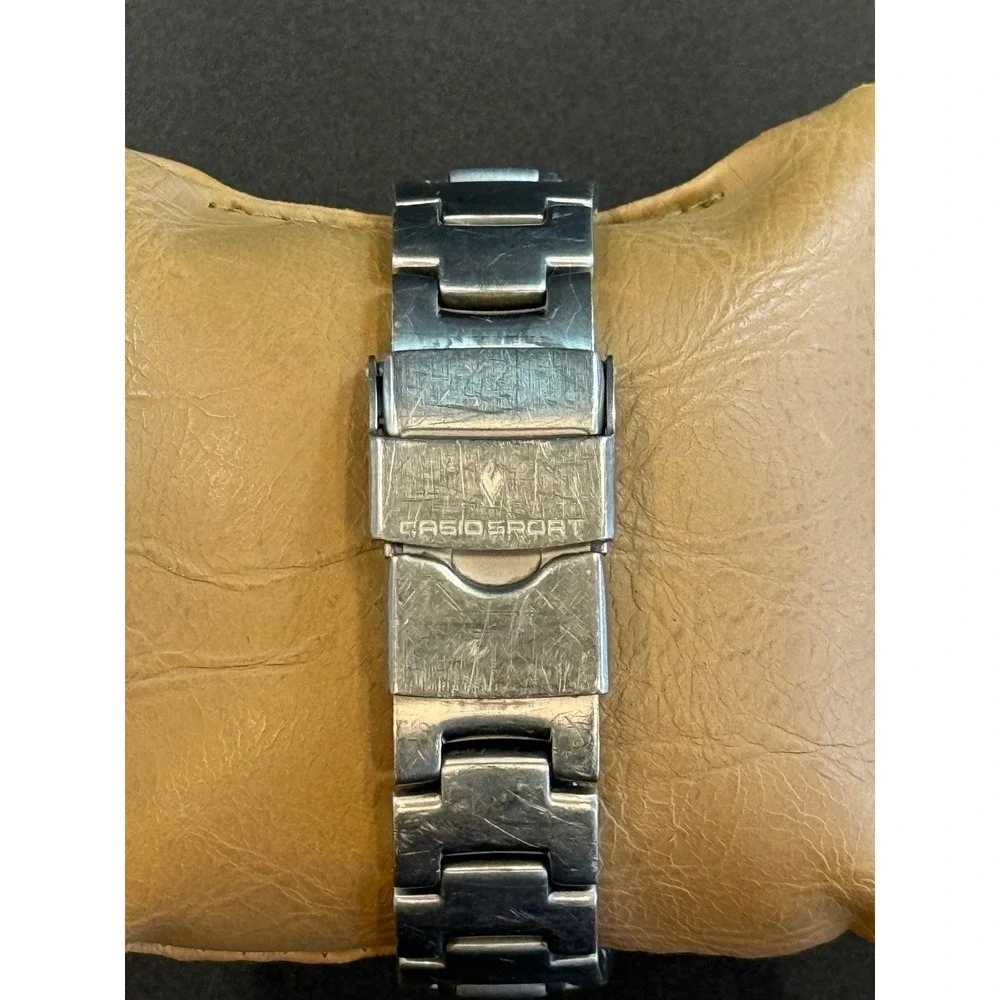 Casio Pathfinder PAW-1500T Tough Solar Titanium Digital Watch Used